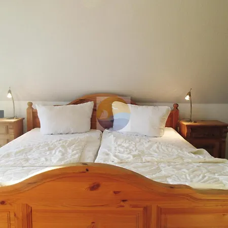 Schicke Doppelhaushaelfte In Holiday home Nessmersiel