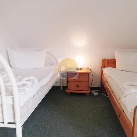 Schicke Doppelhaushaelfte In Holiday home *