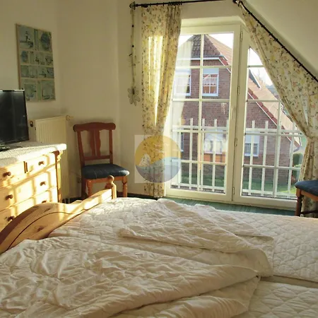 Schicke Doppelhaushaelfte In 펜션 Neßmersiel