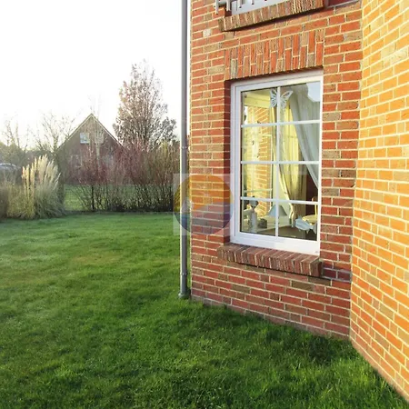 Schicke Doppelhaushaelfte In Holiday home
